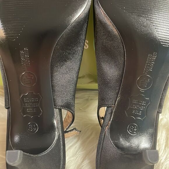 MOOTSIES TOOTSIES Mogiver Peep Toe Embellished Black Slingback Sandals SZ 6 1/2 - Picture 10 of 16